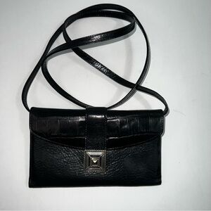 Brighton Purse/Wallet Black Leather Crossbody Purse/Bag
